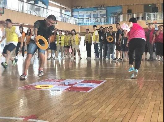 上海市社區(qū)<a href=http://www.cnzcn.net.cn target=_blank class=infotextkey>健身</a>俱樂部