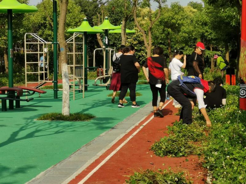 上海市社區(qū)<a href=http://www.cnzcn.net.cn target=_blank class=infotextkey>健身</a>俱樂部