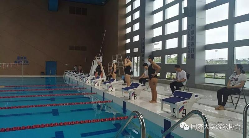 上海市社區<a href=http://www.cnzcn.net.cn target=_blank class=infotextkey>健身</a>俱樂部