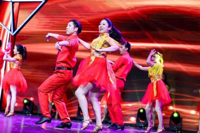 上海市社區<a href=http://www.cnzcn.net.cn target=_blank class=infotextkey>健身</a>俱樂部