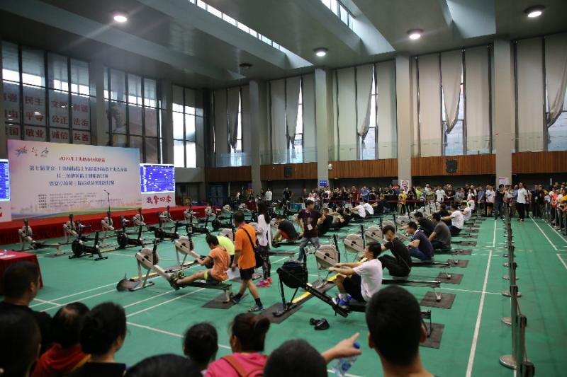 上海市社區<a href=http://www.cnzcn.net.cn target=_blank class=infotextkey>健身</a>俱樂部