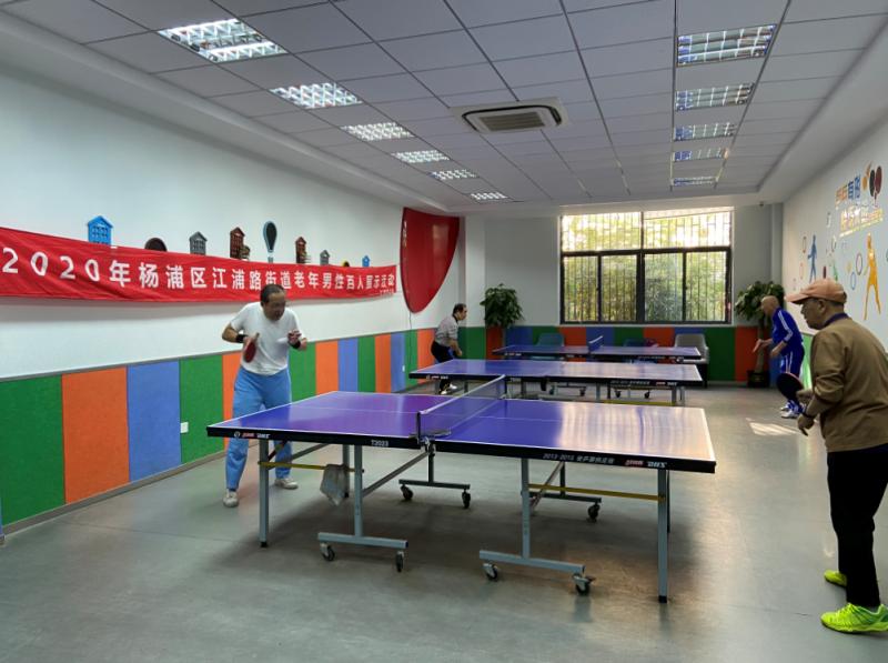 上海市社區<a href=http://www.cnzcn.net.cn target=_blank class=infotextkey>健身</a>俱樂部