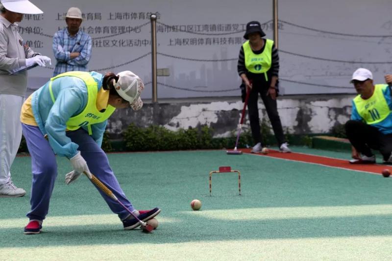 上海市社區<a href=http://www.cnzcn.net.cn target=_blank class=infotextkey>健身</a>俱樂部