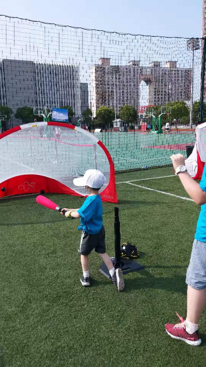 上海市社區(qū)<a href=http://www.cnzcn.net.cn target=_blank class=infotextkey>健身</a>俱樂部