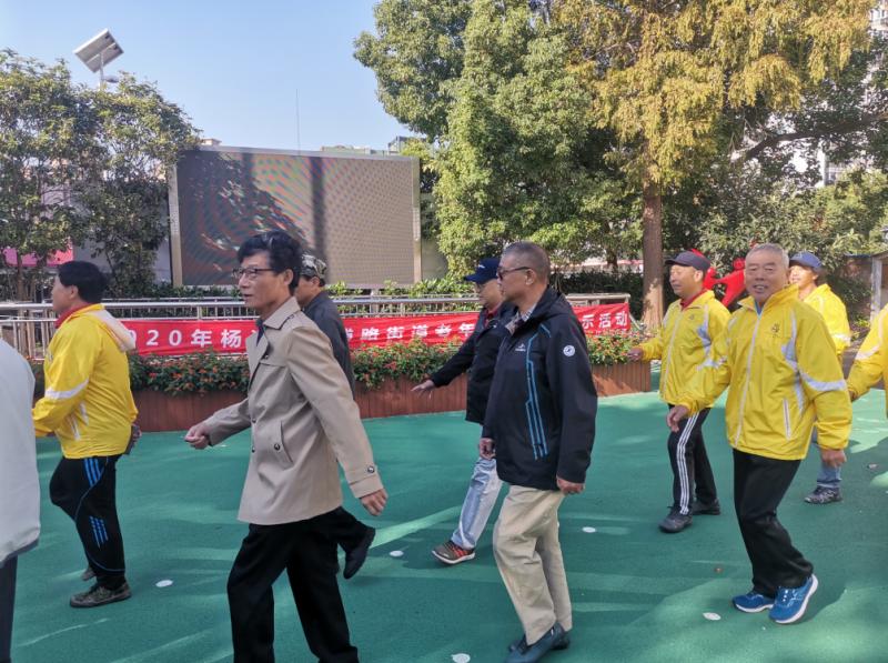 上海市社區<a href=http://www.cnzcn.net.cn target=_blank class=infotextkey>健身</a>俱樂部