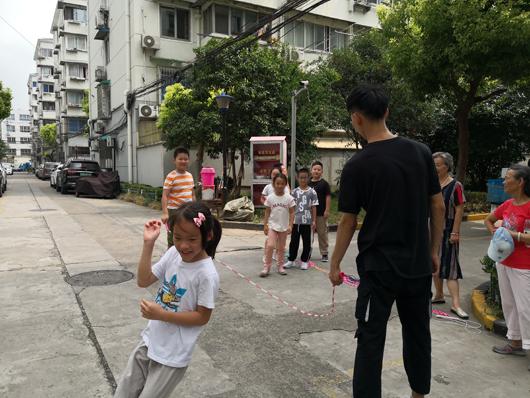 上海市社區<a href=http://www.cnzcn.net.cn target=_blank class=infotextkey>健身</a>俱樂部