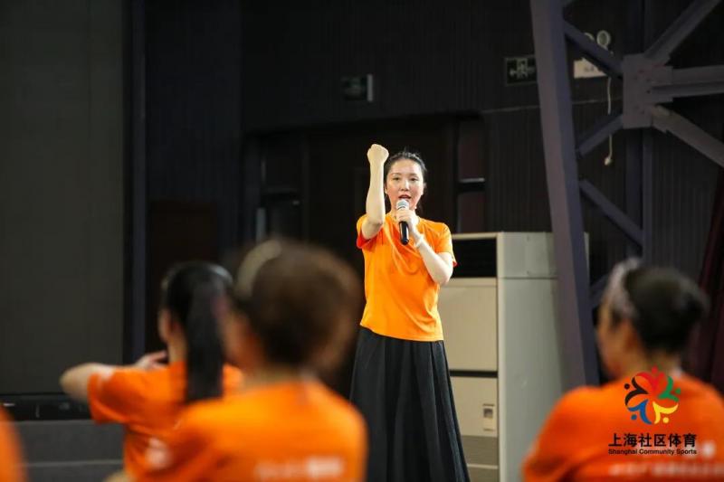 上海市社區<a href=http://www.cnzcn.net.cn target=_blank class=infotextkey>健身</a>俱樂部