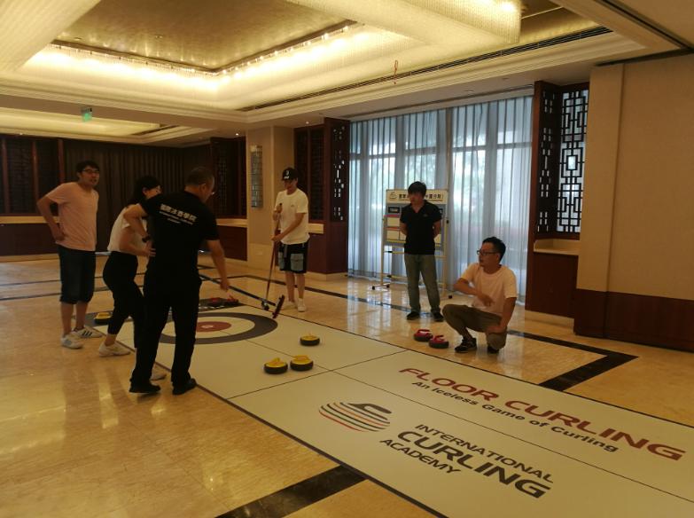 上海市社區(qū)<a href=http://www.cnzcn.net.cn target=_blank class=infotextkey>健身</a>俱樂部