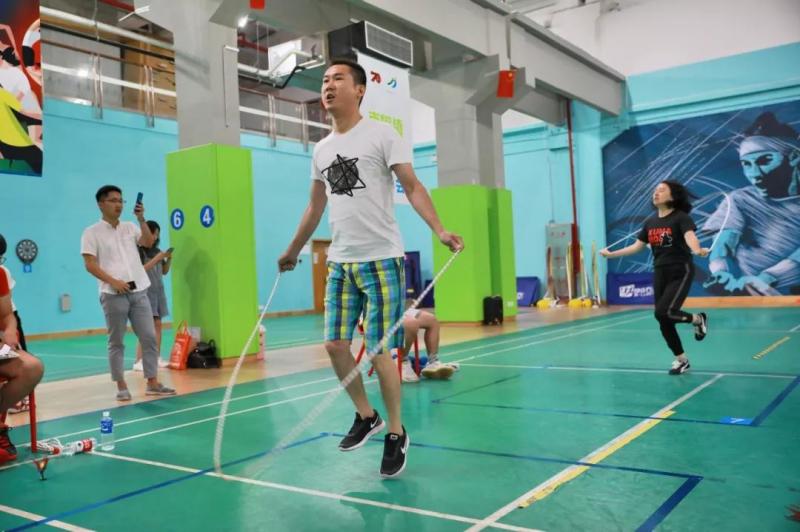 上海市社區<a href=http://www.cnzcn.net.cn target=_blank class=infotextkey>健身</a>俱樂部