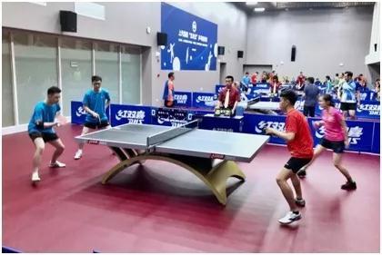 上海市社區(qū)<a href=http://www.cnzcn.net.cn target=_blank class=infotextkey>健身</a>俱樂(lè)部