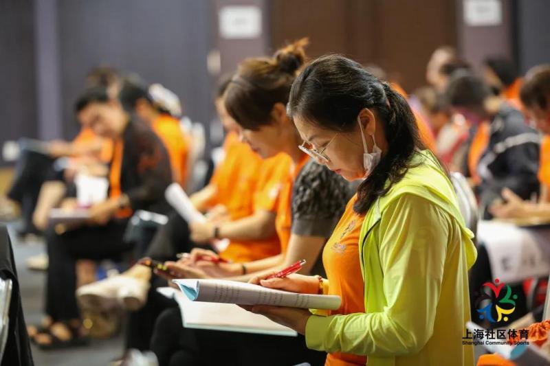 上海市社區<a href=http://www.cnzcn.net.cn target=_blank class=infotextkey>健身</a>俱樂部