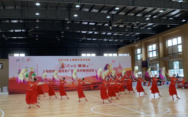 上海市社區<a href=http://www.cnzcn.net.cn target=_blank class=infotextkey>健身</a>俱樂部