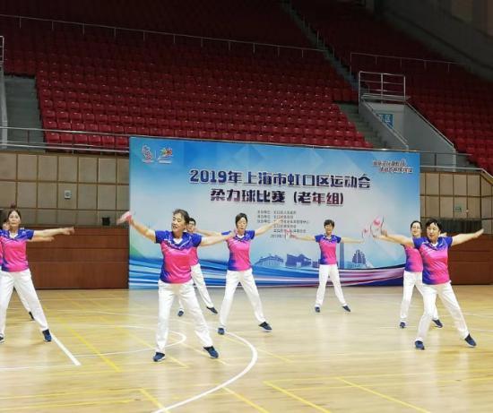 上海市社區<a href=http://www.cnzcn.net.cn target=_blank class=infotextkey>健身</a>俱樂部