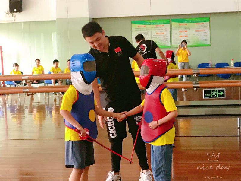 上海市社區<a href=http://www.cnzcn.net.cn target=_blank class=infotextkey>健身</a>俱樂部