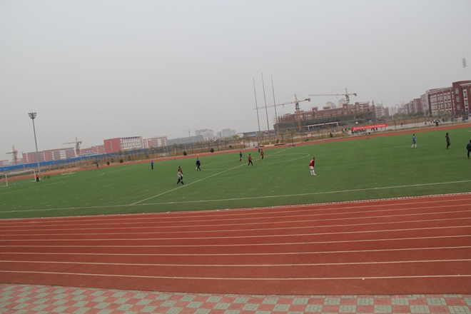 北京交通大學黃驊分校4*4<a href=http://www.cnzcn.net.cn target=_blank class=infotextkey>塑膠跑道</a>工程實例