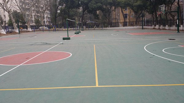 <a href=http://www.cnzcn.net.cn target=_blank class=infotextkey>硅PU</a>籃球場
