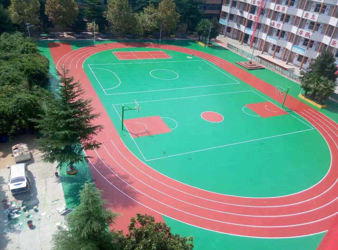 河南洛陽嵩縣 <a href=http://www.cnzcn.net.cn target=_blank class=infotextkey>硅PU</a>跑道、球場