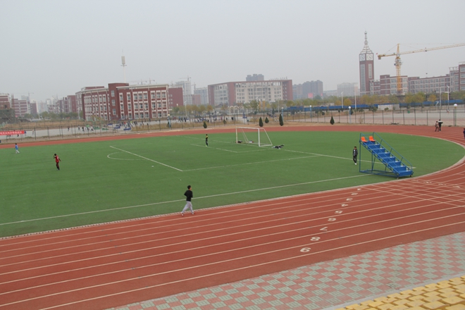 北京交通大學黃驊分校4*4<a href=http://www.cnzcn.net.cn target=_blank class=infotextkey>塑膠跑道</a>工程實例