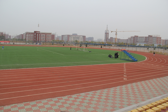 北京交通大學黃驊分校4*4<a href=http://www.cnzcn.net.cn target=_blank class=infotextkey>塑膠跑道</a>工程實例