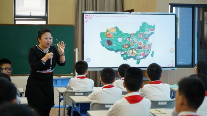 “廣泛踐行社會(huì)主義核心價(jià)值觀(guān)”主題班會(huì)教學(xué)巡展（沙溪站）順利舉行