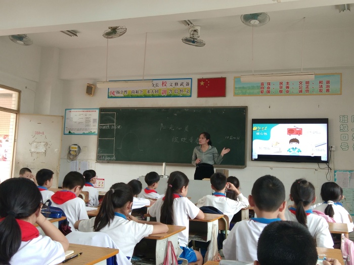 推門聽課常態化 把脈課堂促成長