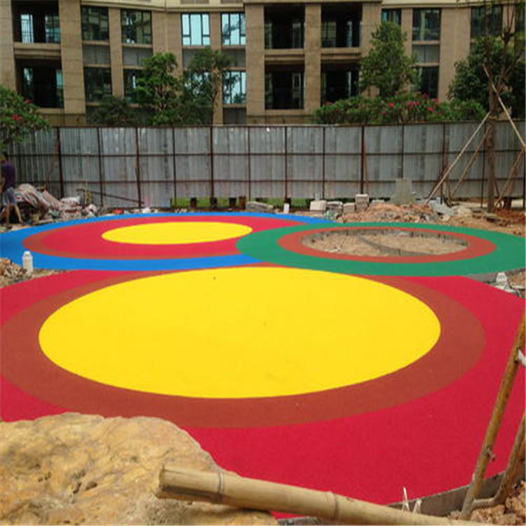 長春 小區EPDM<a href=http://www.cnzcn.net.cn target=_blank class=infotextkey>塑膠跑道</a> 幼兒園塑膠場地 工廠