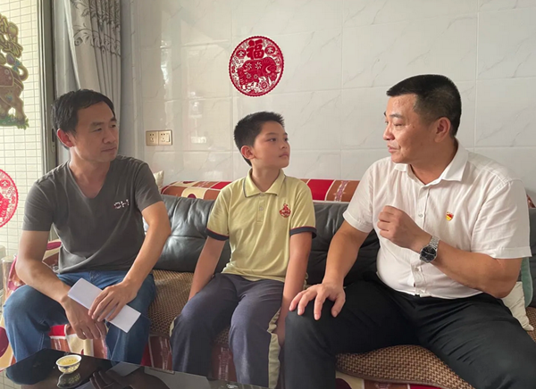 辦實事?育新人