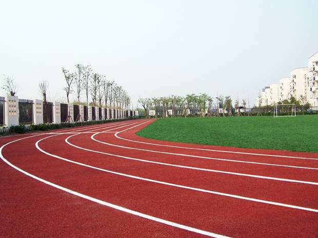 大家信賴的<a href=http://www.cnzcn.net.cn target=_blank class=infotextkey>塑膠跑道</a>，你確定真的都了解嗎？