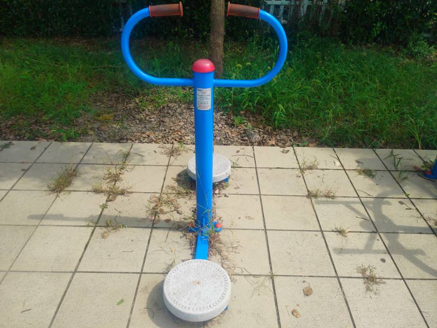 扭腰器