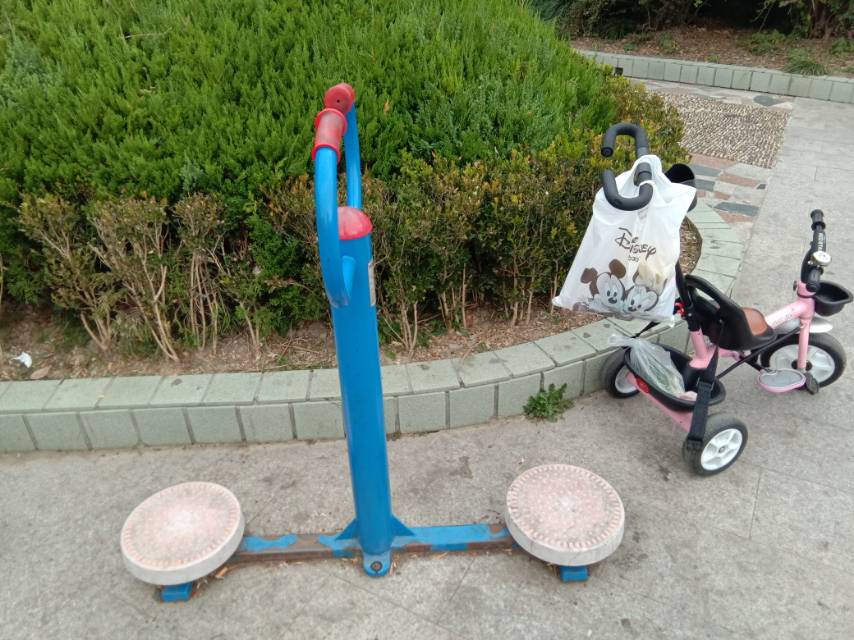 扭腰器