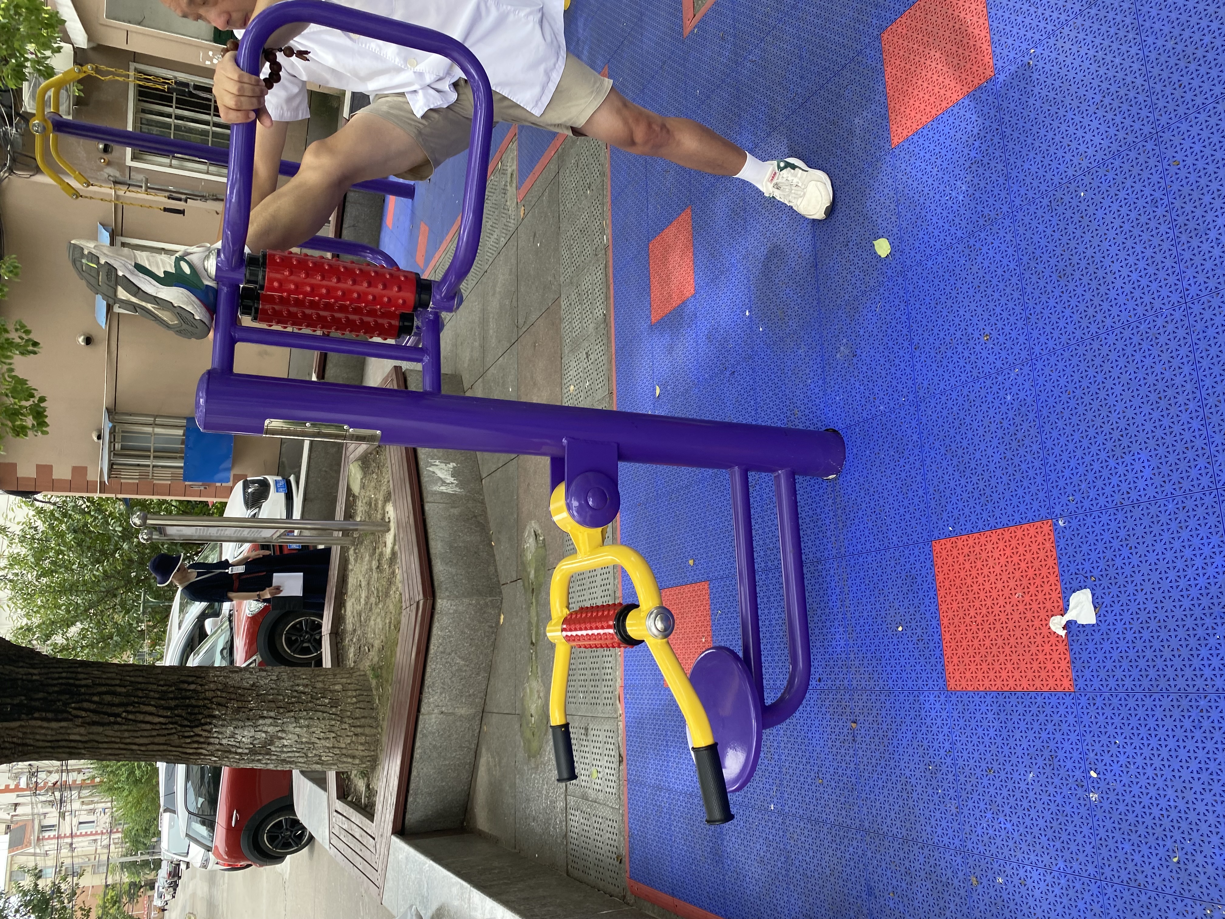 腰背按摩器