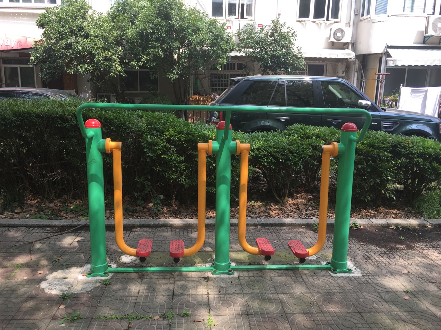 兩聯漫步機