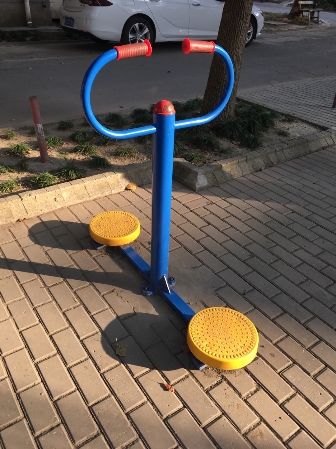 扭腰器