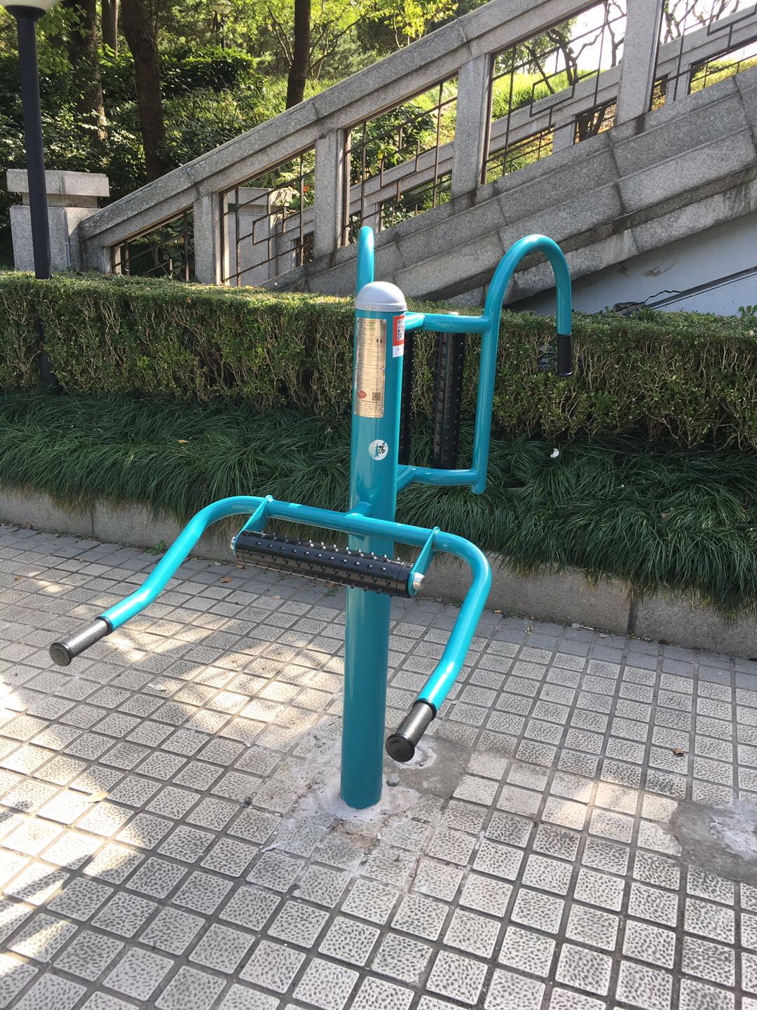 腰背按摩器