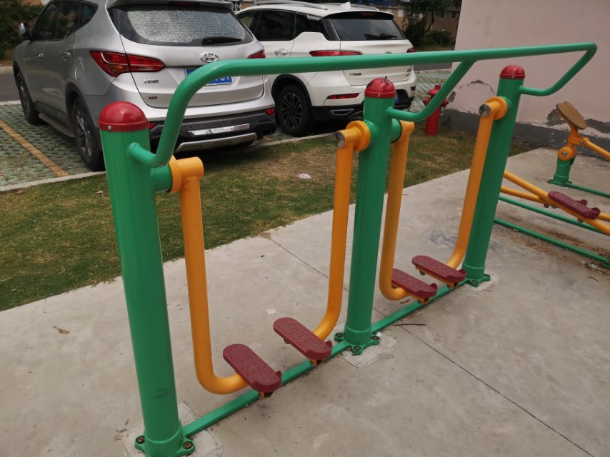 兩聯漫步機