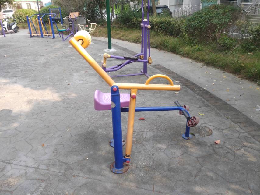 腹背鍛煉器