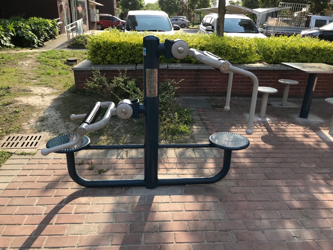 頸腰按摩器