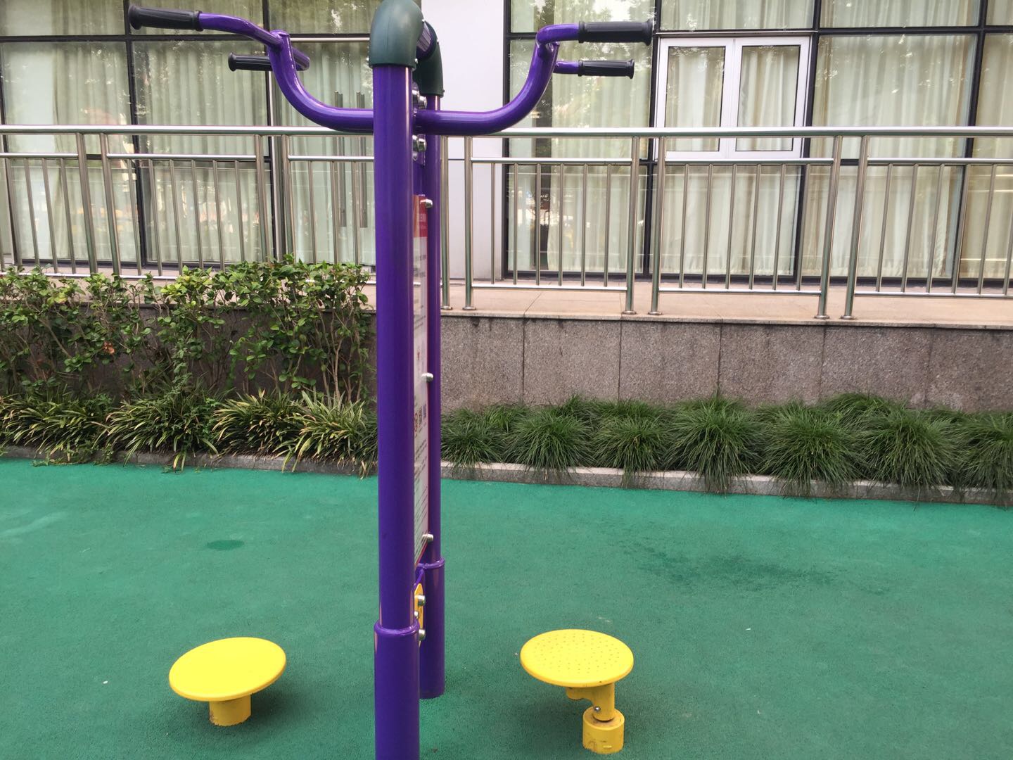 雙位扭腰器