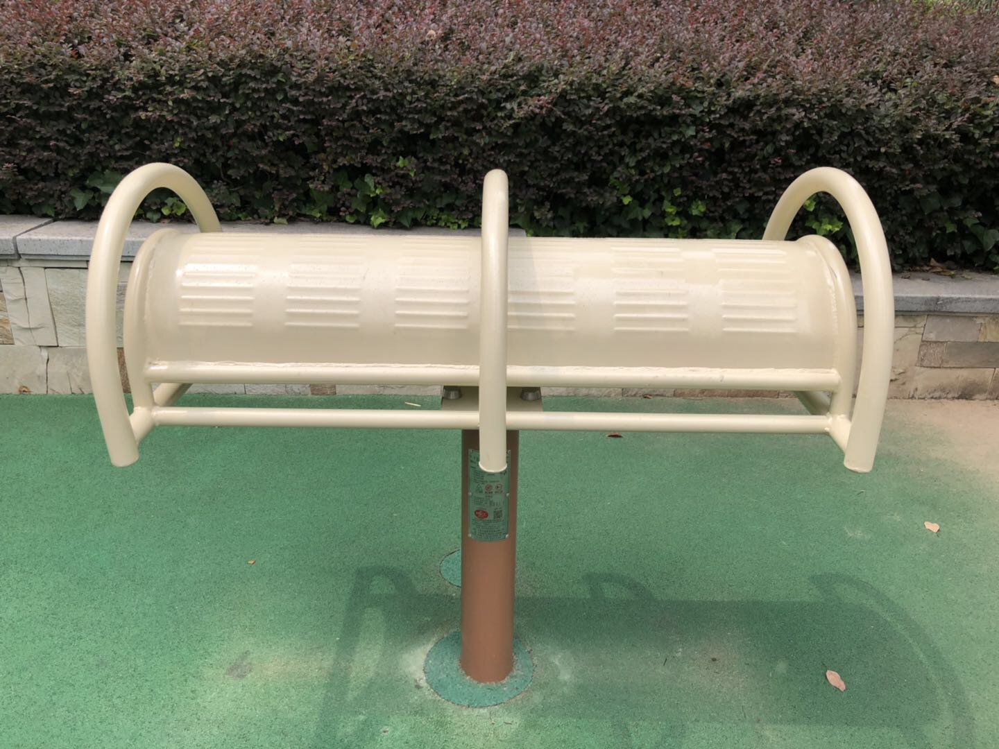 伸腰展背器