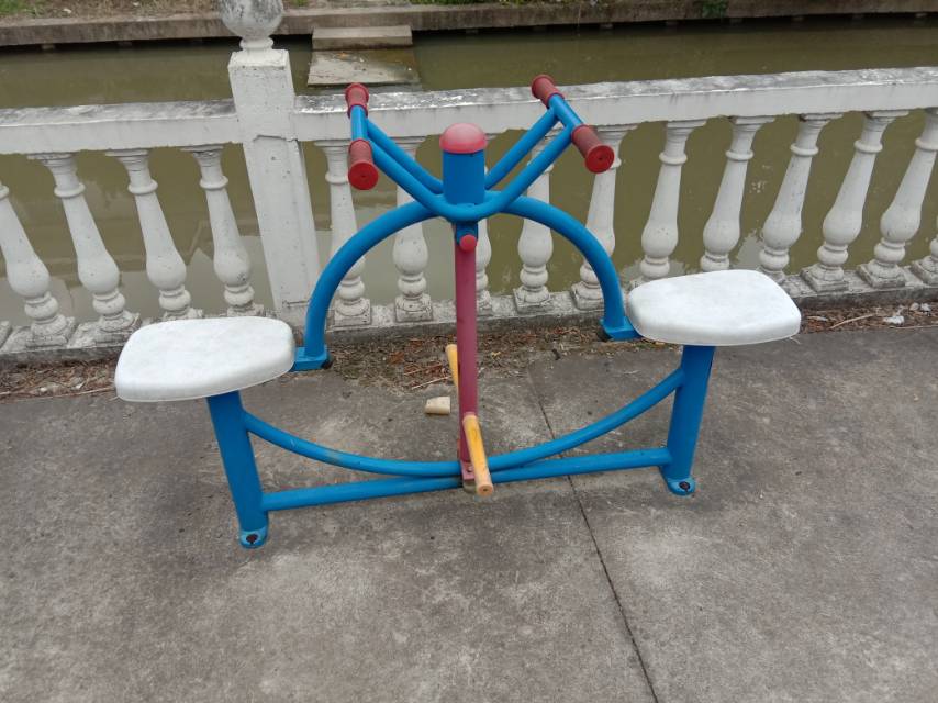 下肢鍛煉器