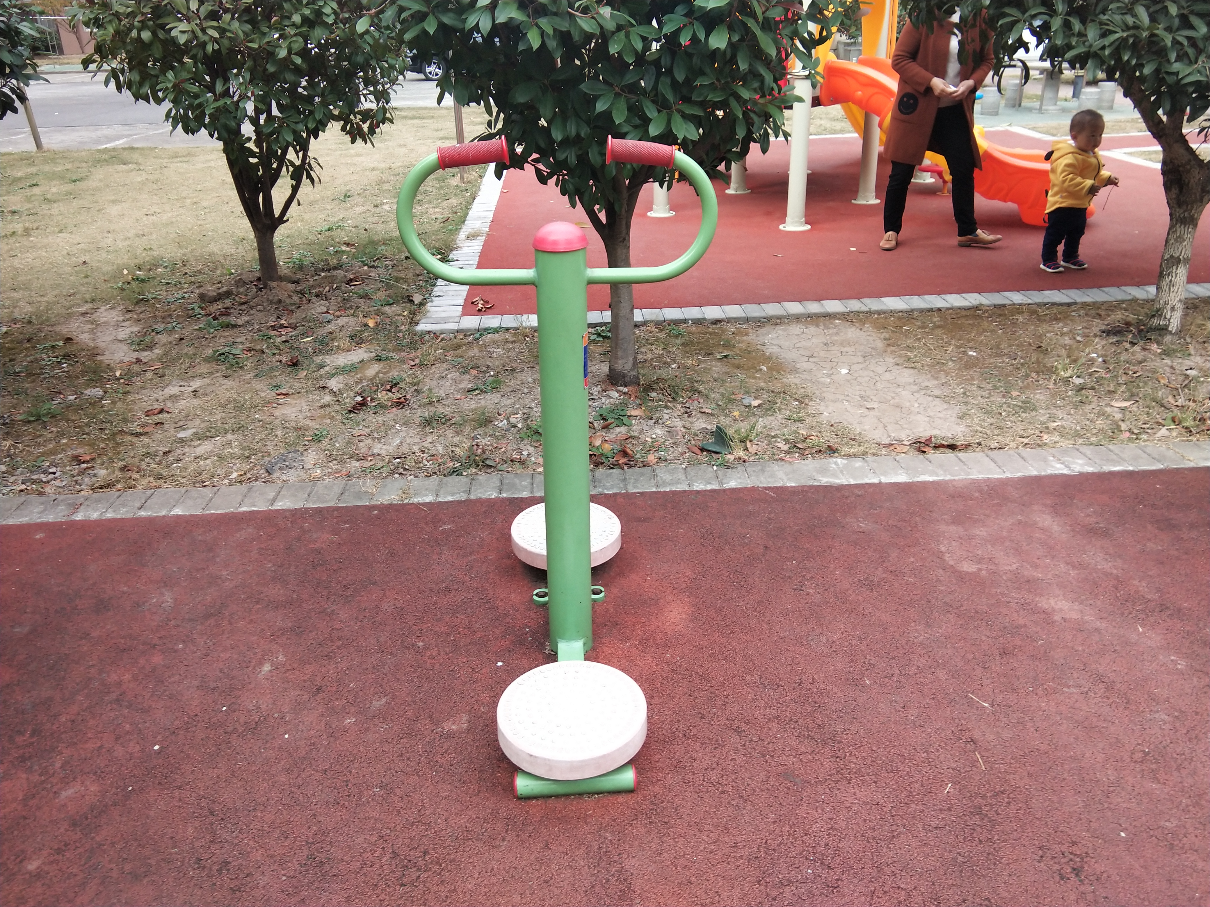 扭腰器