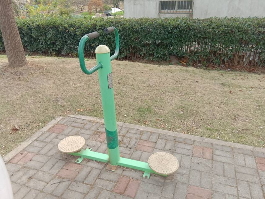扭腰器
