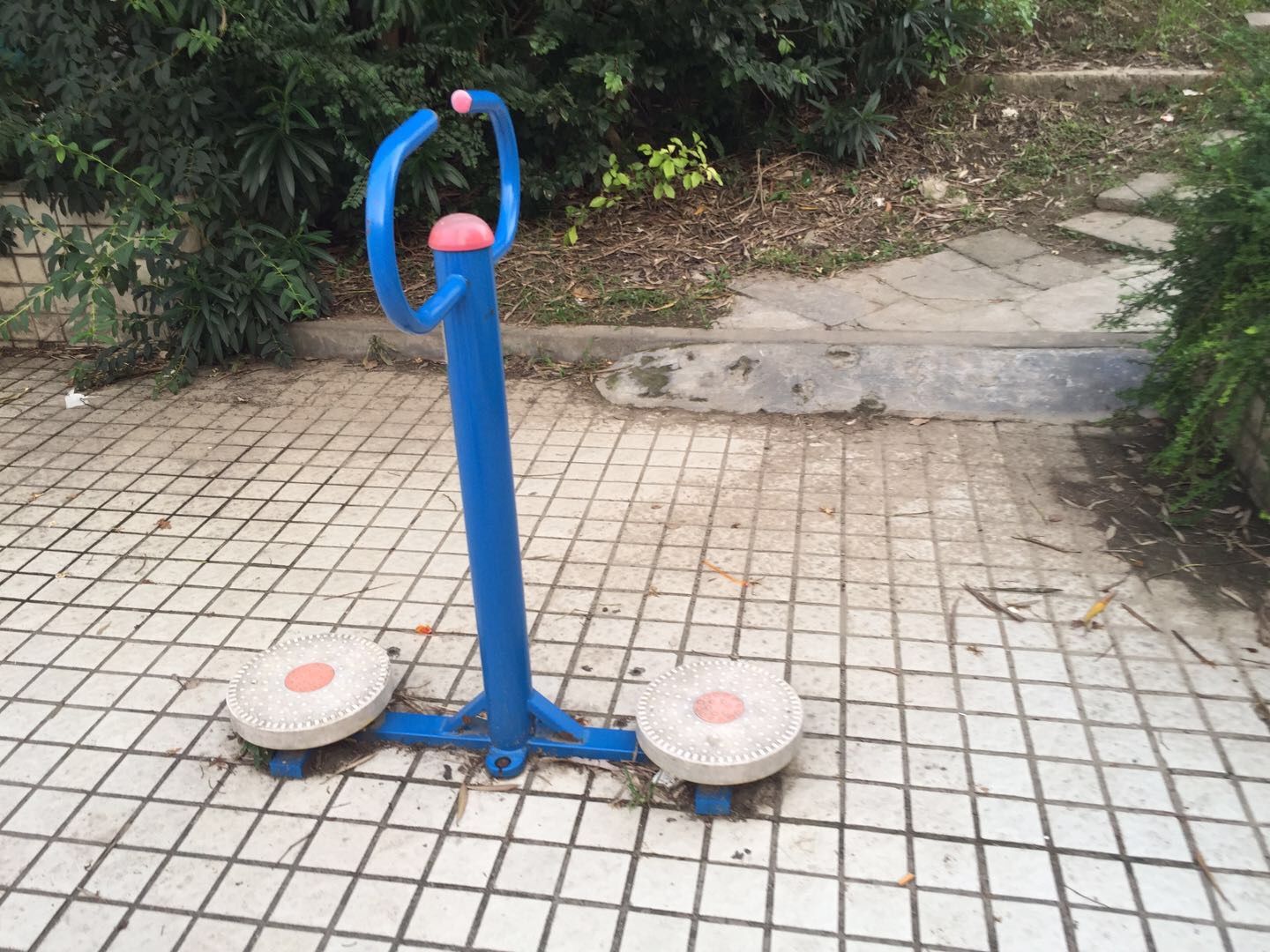 扭腰器