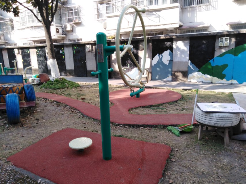 轉輪扭腰器