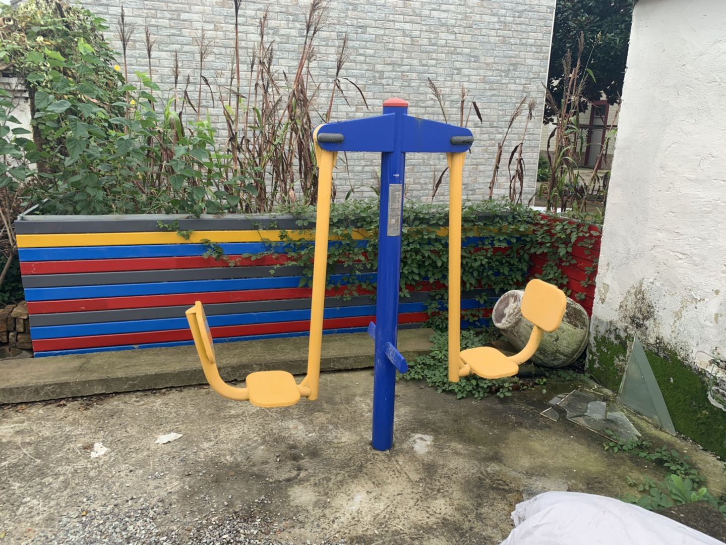 二位蹬力器