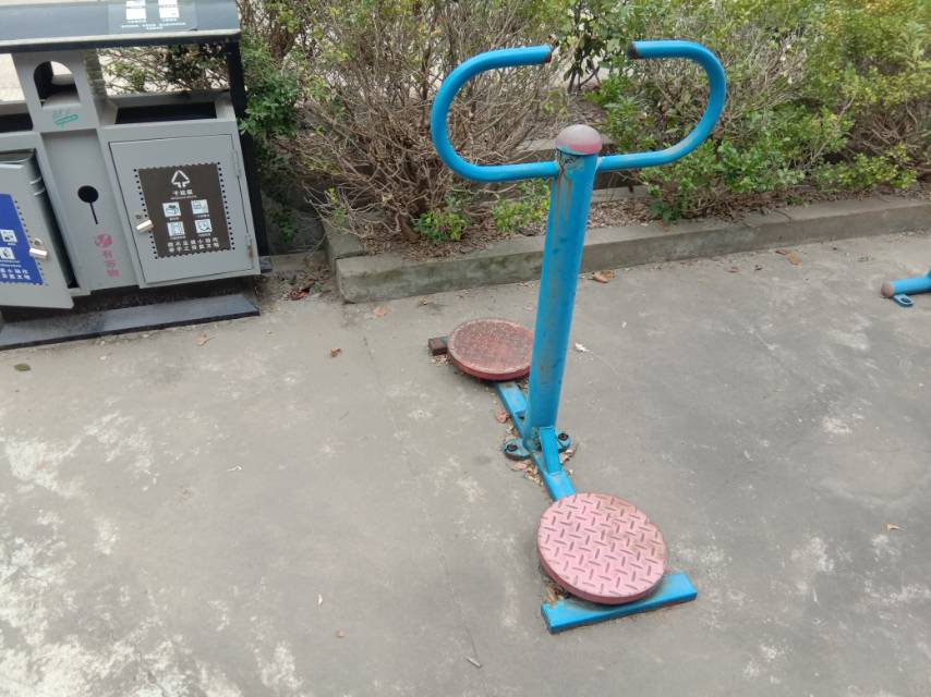 扭腰器