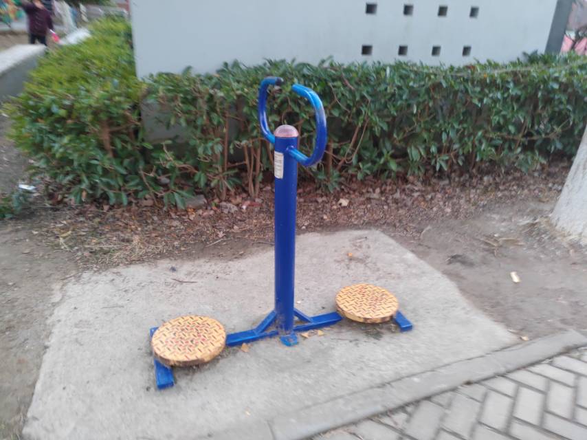 扭腰器