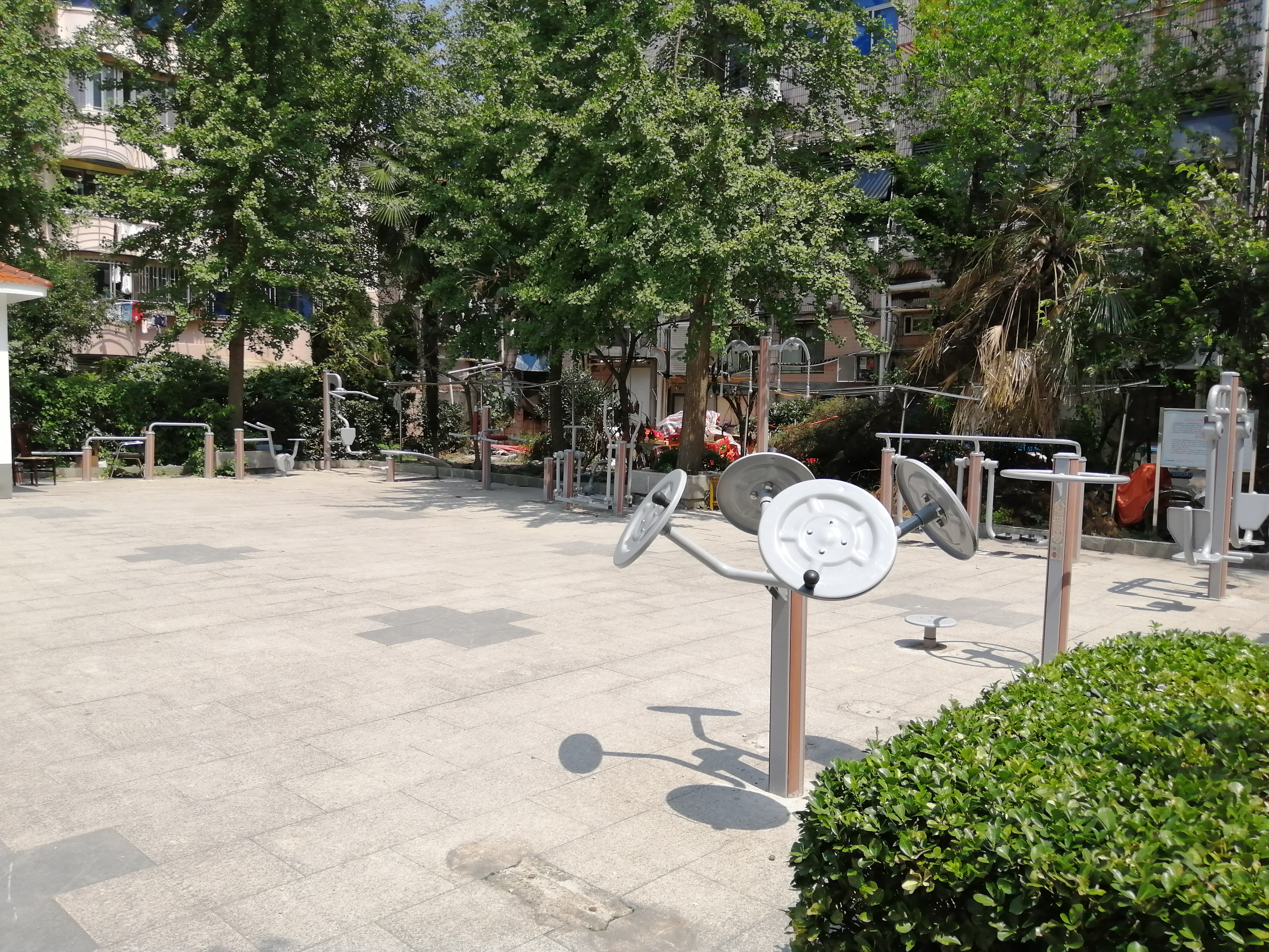 凌九居委健身點2