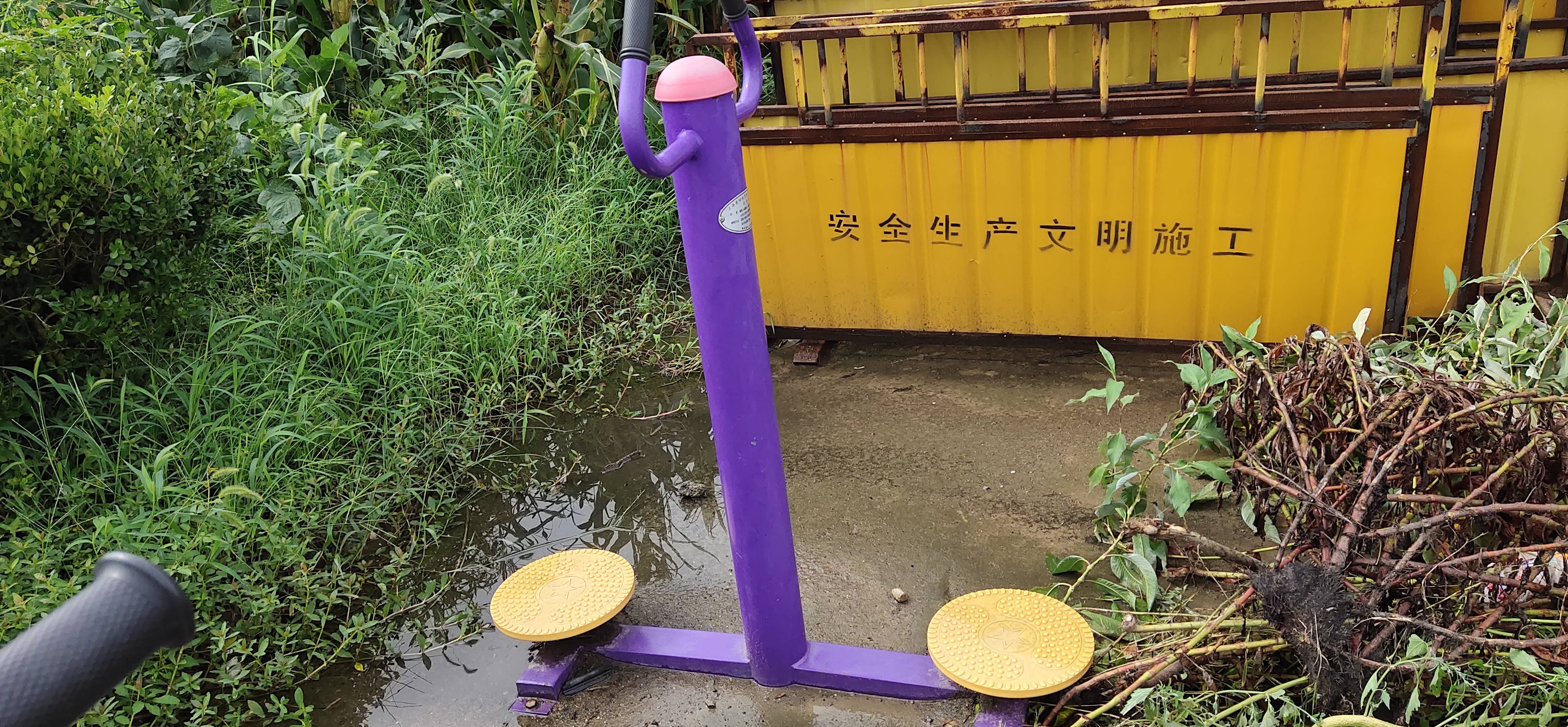扭腰器