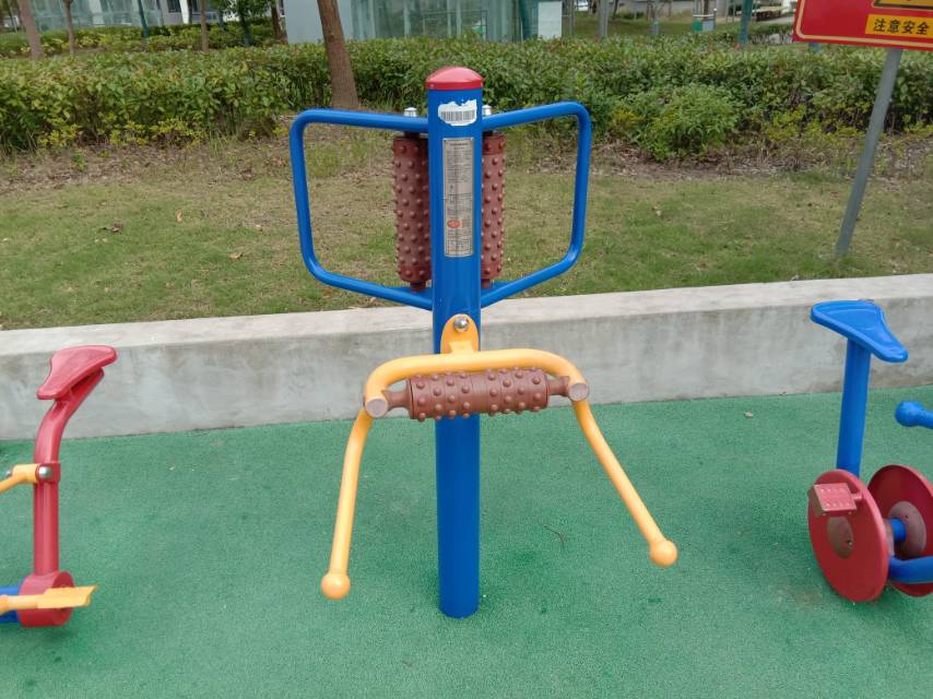 腰背按摩器